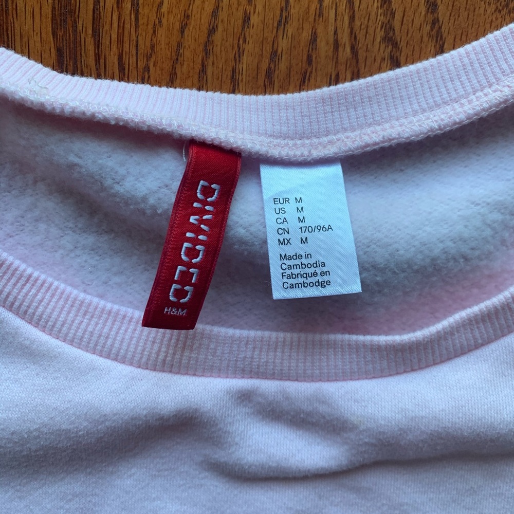 “Fall In Love” Sweater💗 - Picture 2 of 2